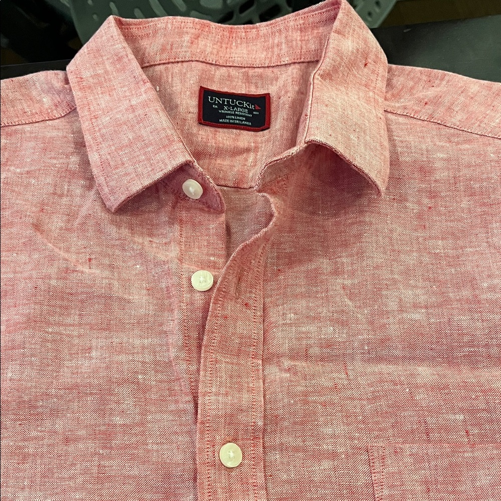 New never worn XL UNTUCKit Men's Red Heather Linen-Blend Button-Down Shirt